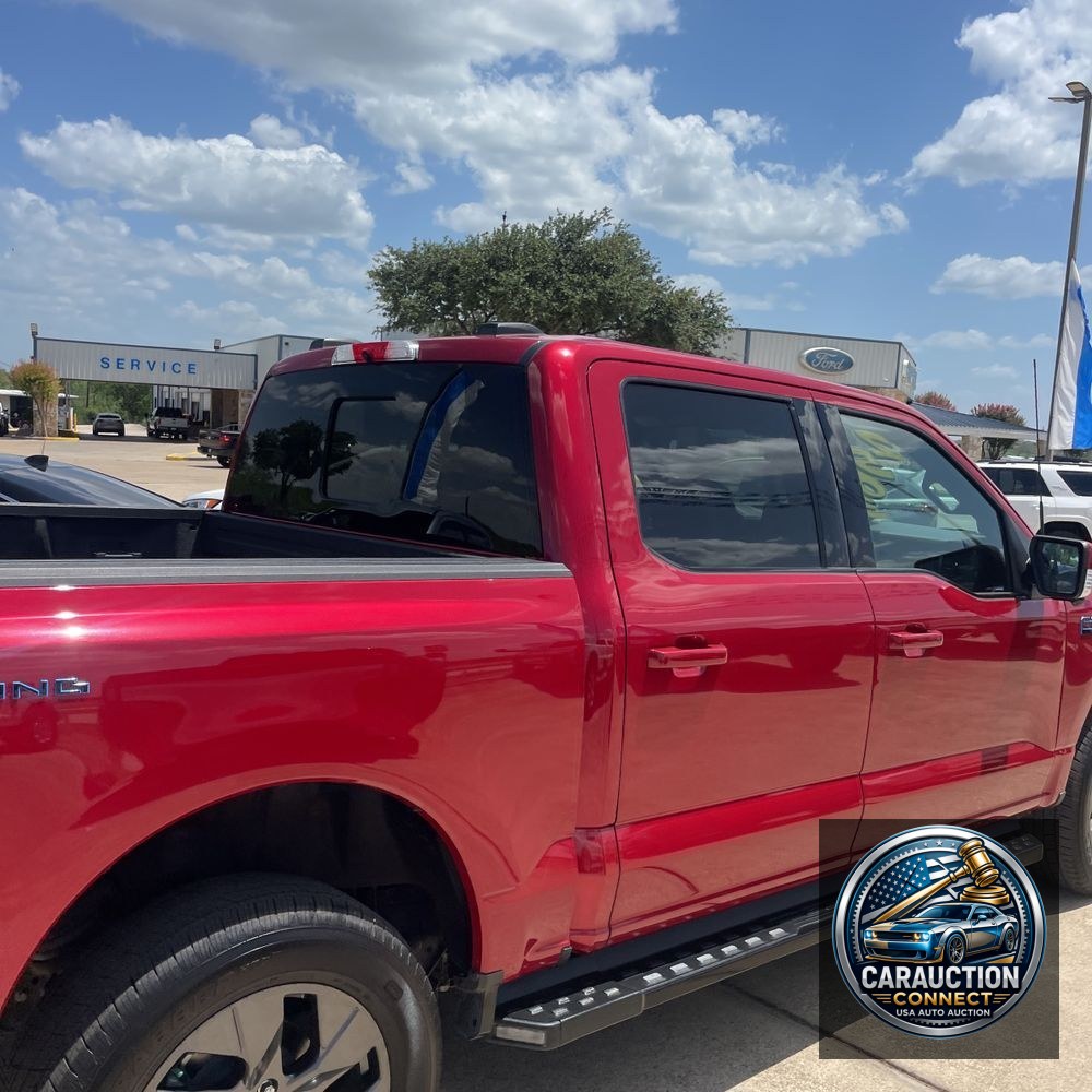 2022 Ford F-150 Lightning Lariat