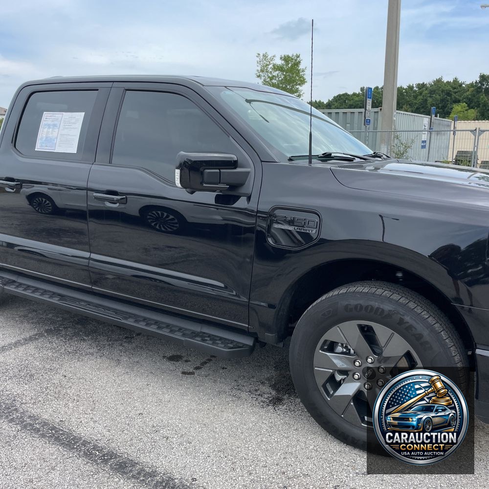 2023 Ford F-150 Lightning Lariat