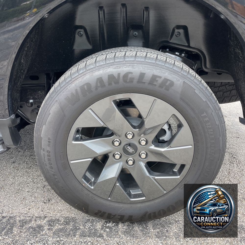 2023 Ford F-150 Lightning Lariat