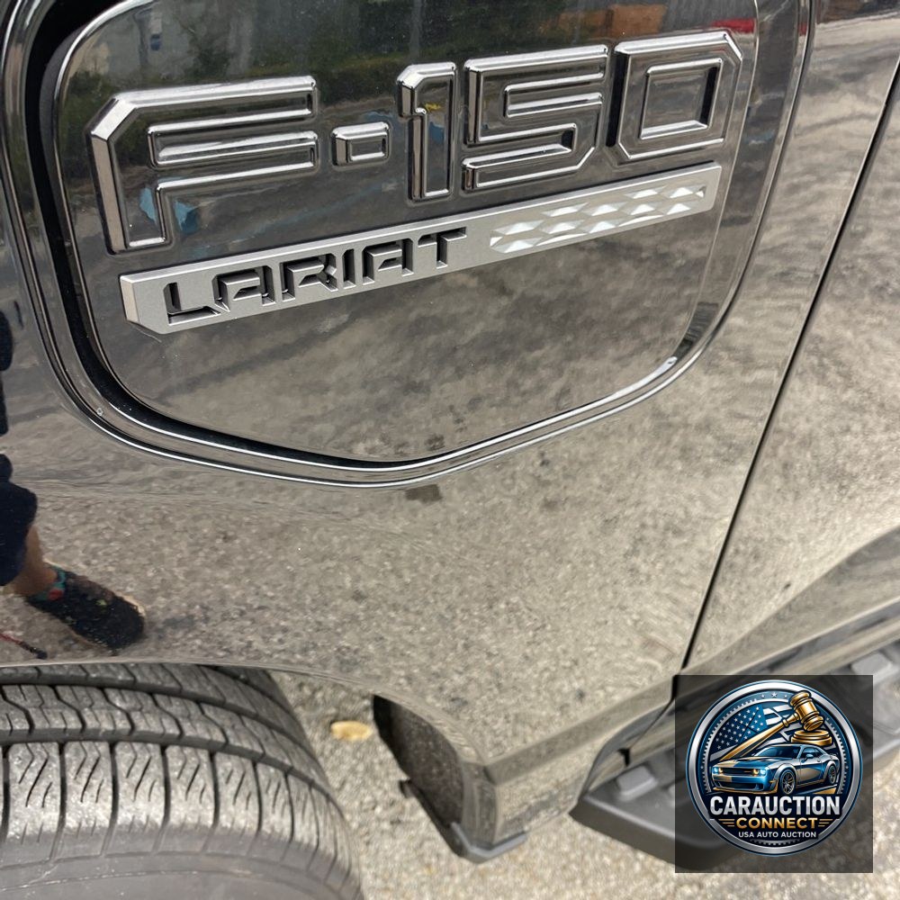 2023 Ford F-150 Lightning Lariat