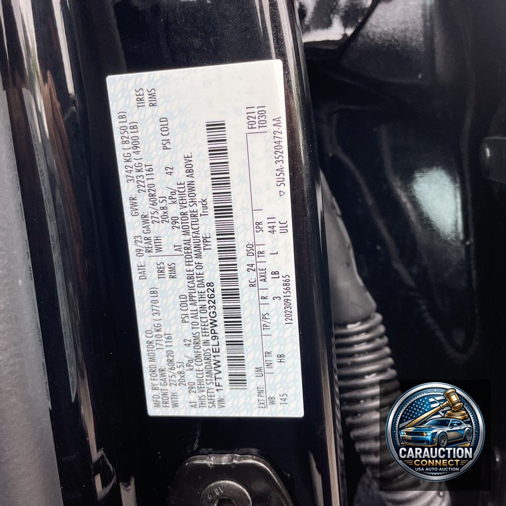 2023 Ford F-150 Lightning Lariat