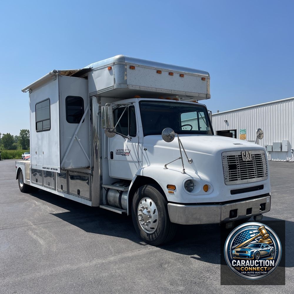 2002 Freightliner Commercial FL-112 112"BBC Conv Cab SBA Truck 4X2