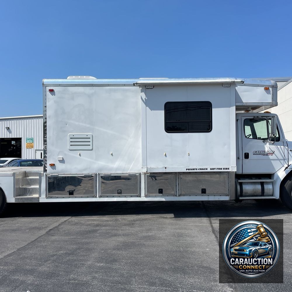 2002 Freightliner Commercial FL-112 112"BBC Conv Cab SBA Truck 4X2