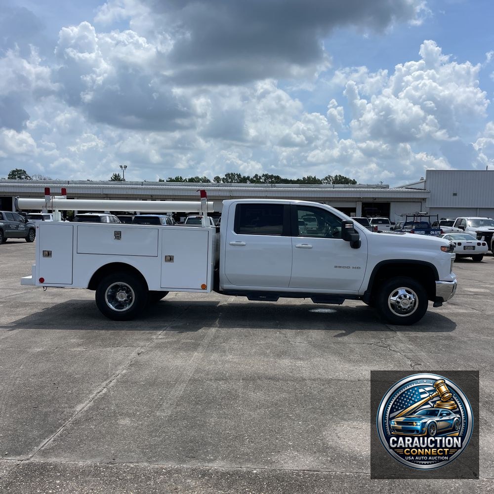 2024 Chevrolet Silverado 3500HD CC LT