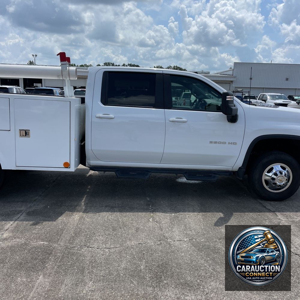 2024 Chevrolet Silverado 3500HD CC LT