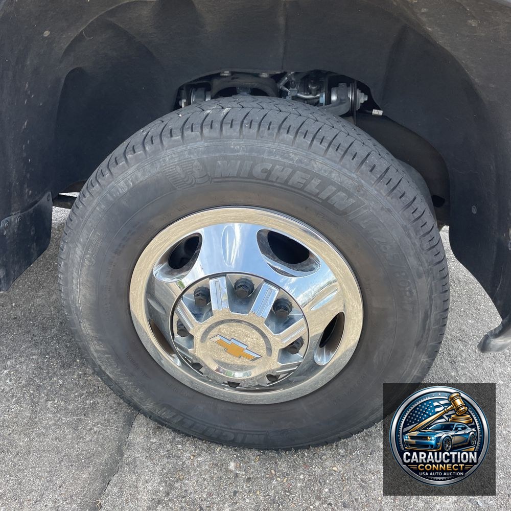 2024 Chevrolet Silverado 3500HD CC LT
