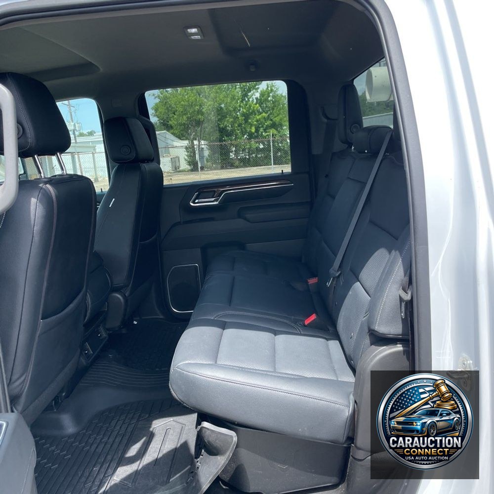 2024 Chevrolet Silverado 3500HD CC LT