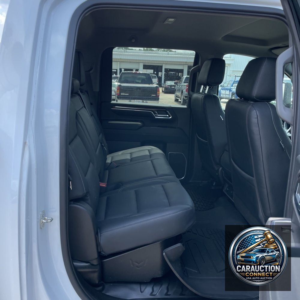 2024 Chevrolet Silverado 3500HD CC LT