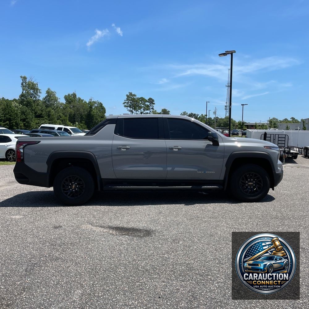 2025 Chevrolet Silverado EV LT