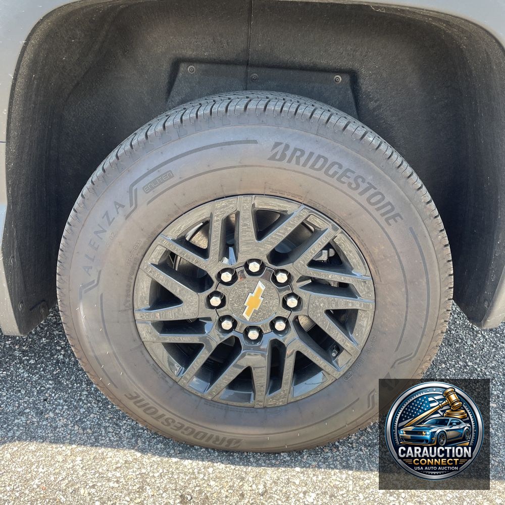 2025 Chevrolet Silverado EV LT