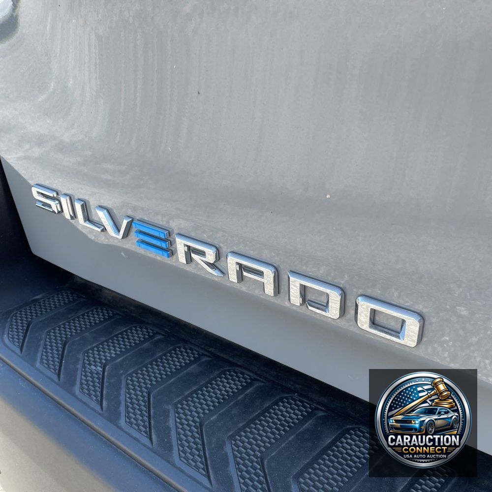 2025 Chevrolet Silverado EV LT