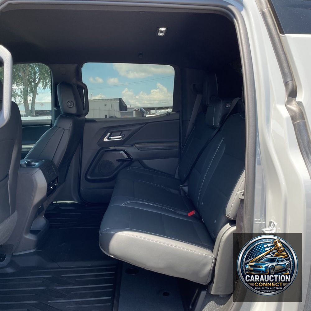 2025 Chevrolet Silverado EV LT