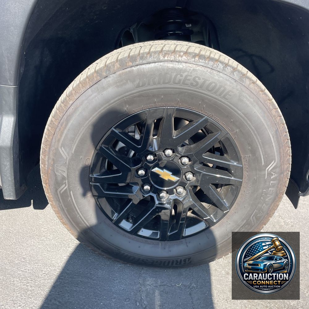 2025 Chevrolet Silverado EV LT