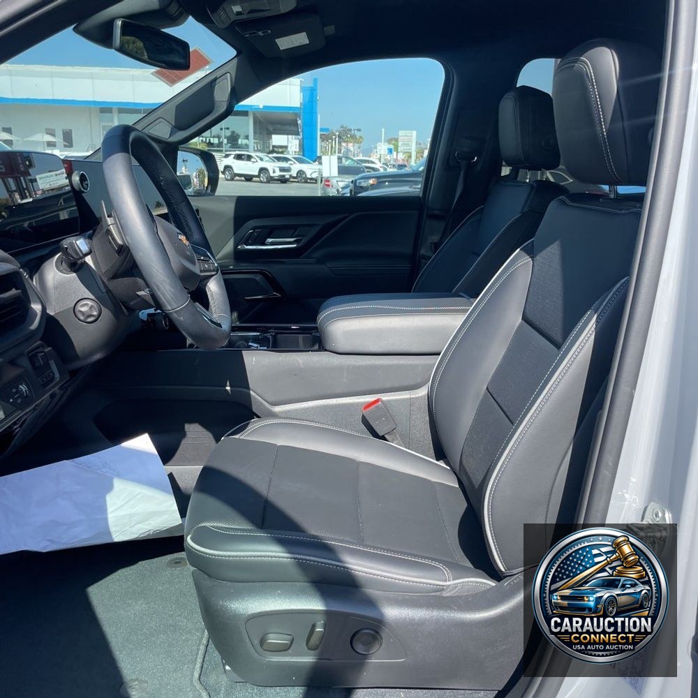 2025 Chevrolet Silverado EV LT