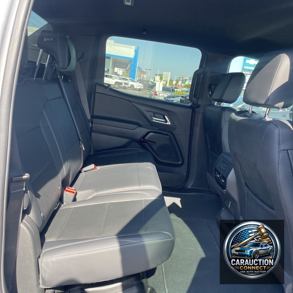 2025 Chevrolet Silverado EV LT
