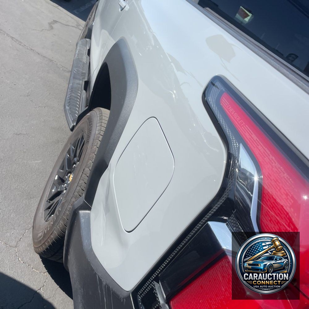 2025 Chevrolet Silverado EV LT