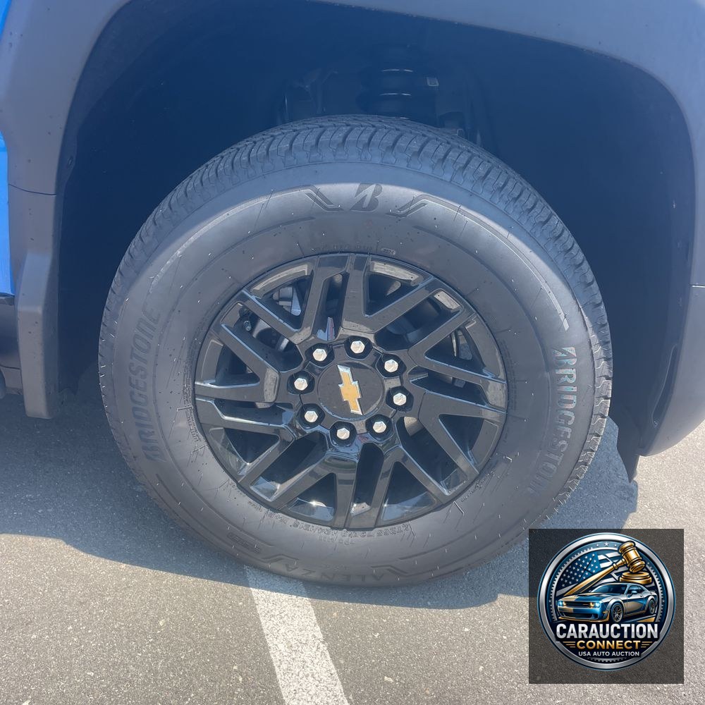 2025 Chevrolet Silverado EV LT
