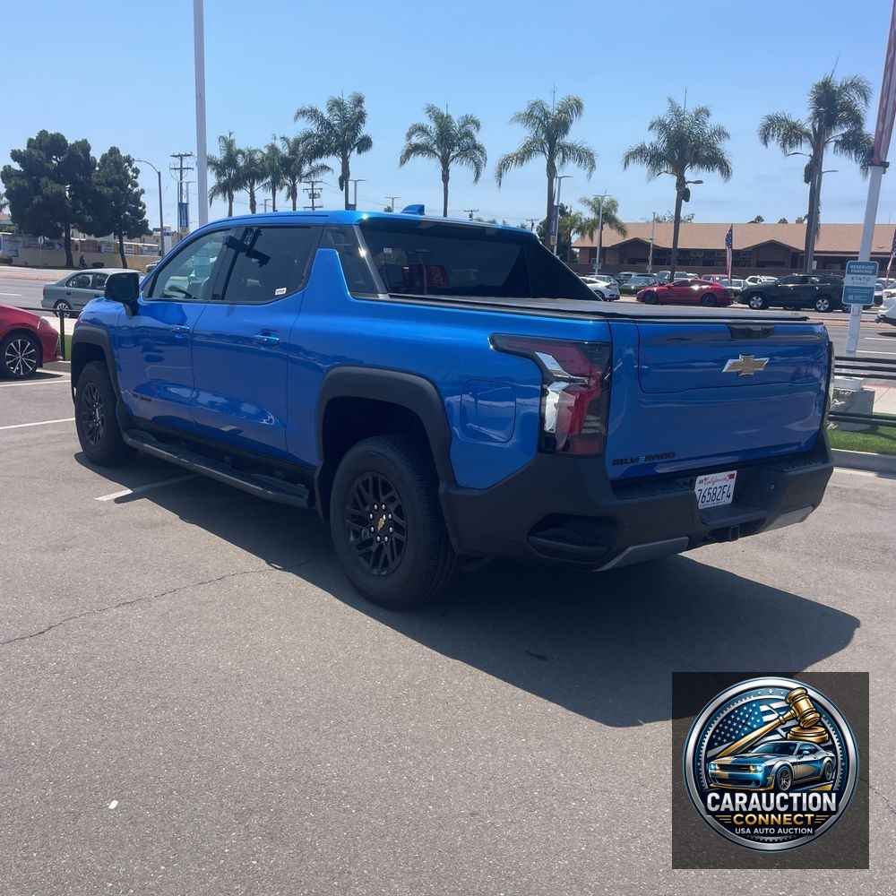 2025 Chevrolet Silverado EV LT