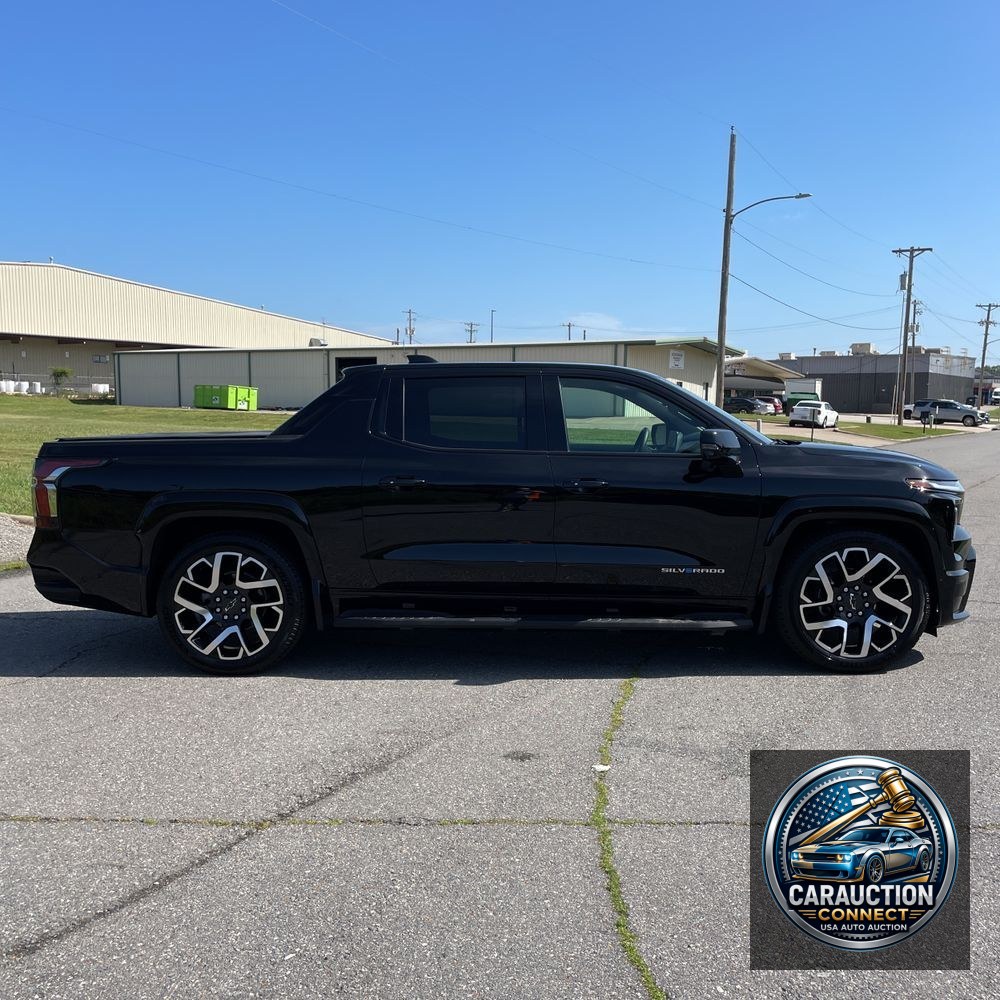 2024 Chevrolet Silverado EV RST
