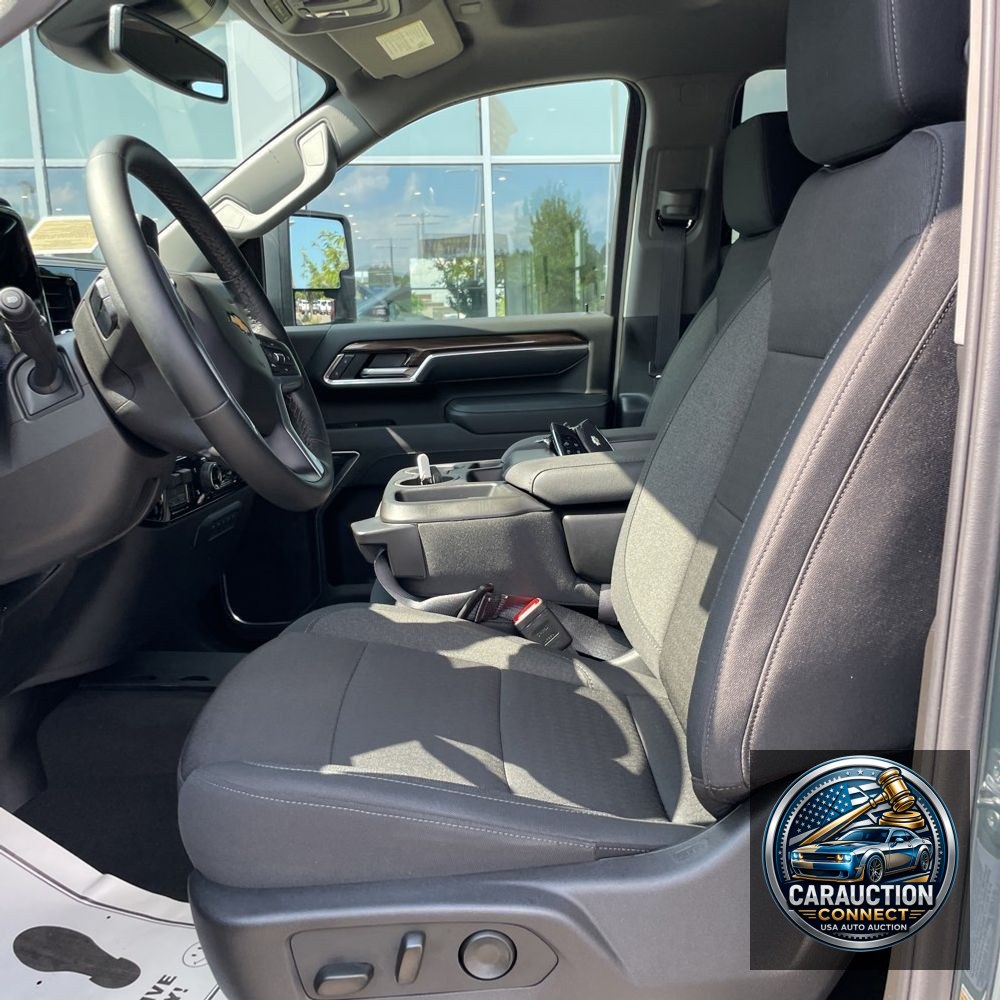 2025 Chevrolet Silverado 2500HD LT
