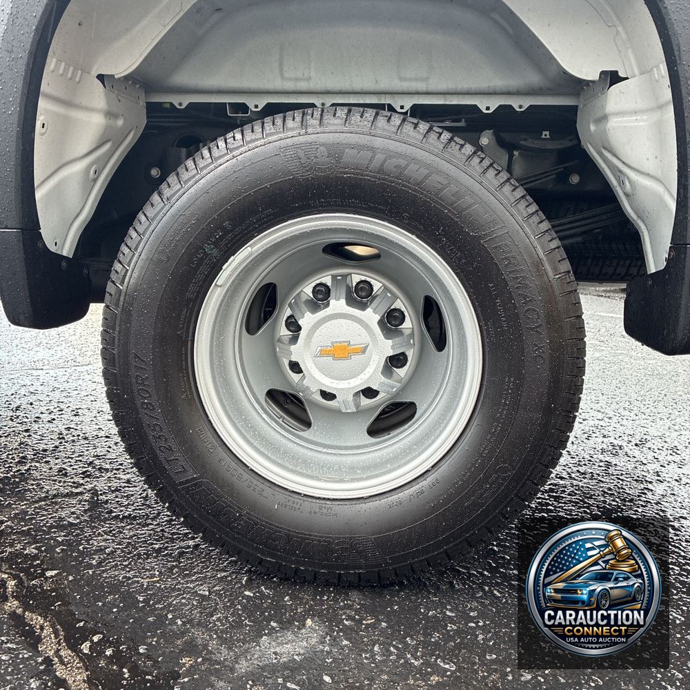 2025 Chevrolet Silverado 3500HD Work Truck
