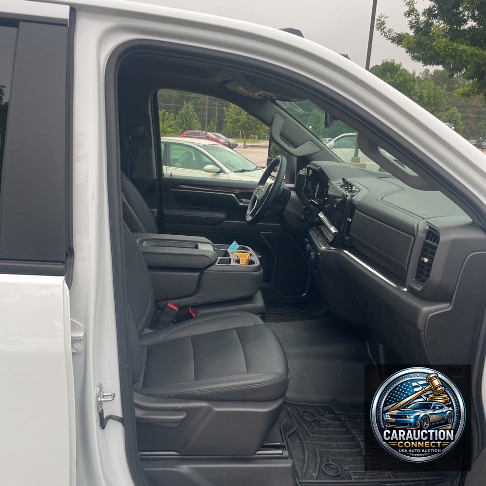 2025 Chevrolet Silverado 3500HD LT