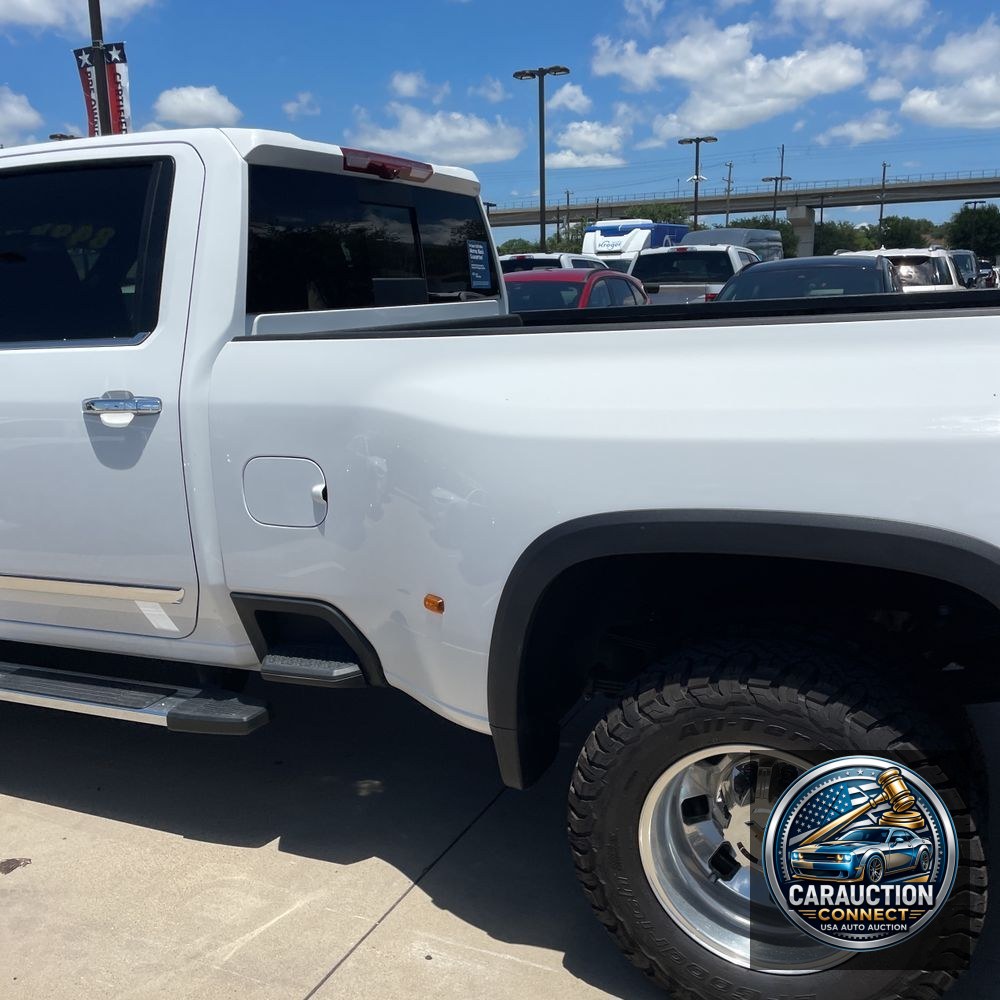 2025 Chevrolet Silverado 3500HD High Country