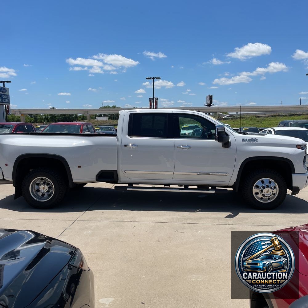 2025 Chevrolet Silverado 3500HD High Country