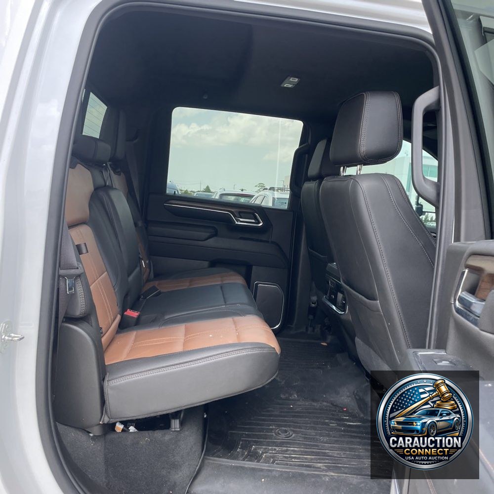 2024 Chevrolet Silverado 3500HD High Country
