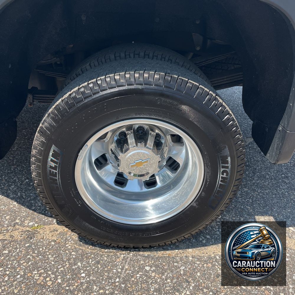 2024 Chevrolet Silverado 3500HD High Country