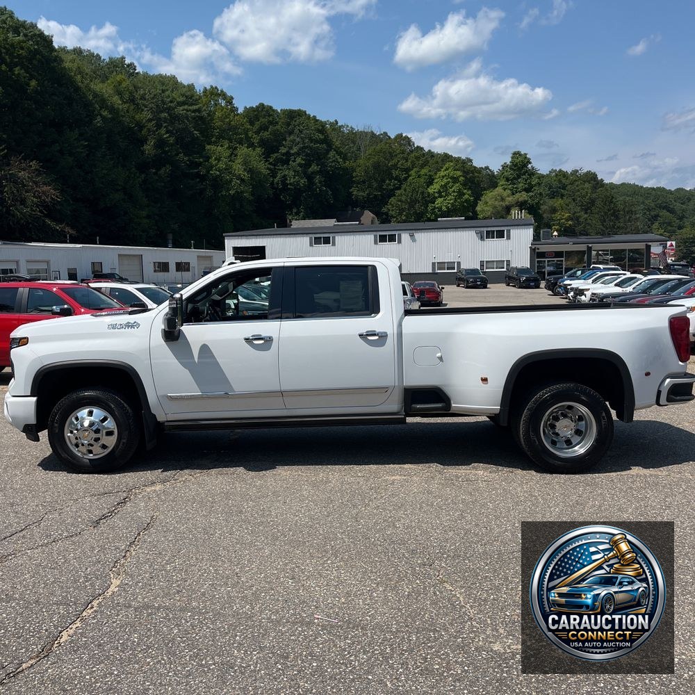 2024 Chevrolet Silverado 3500HD High Country