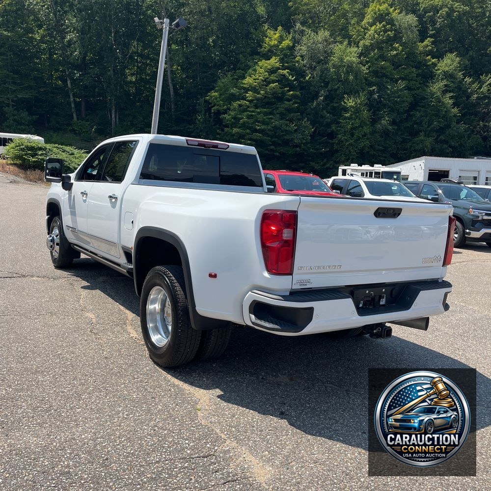 2024 Chevrolet Silverado 3500HD High Country