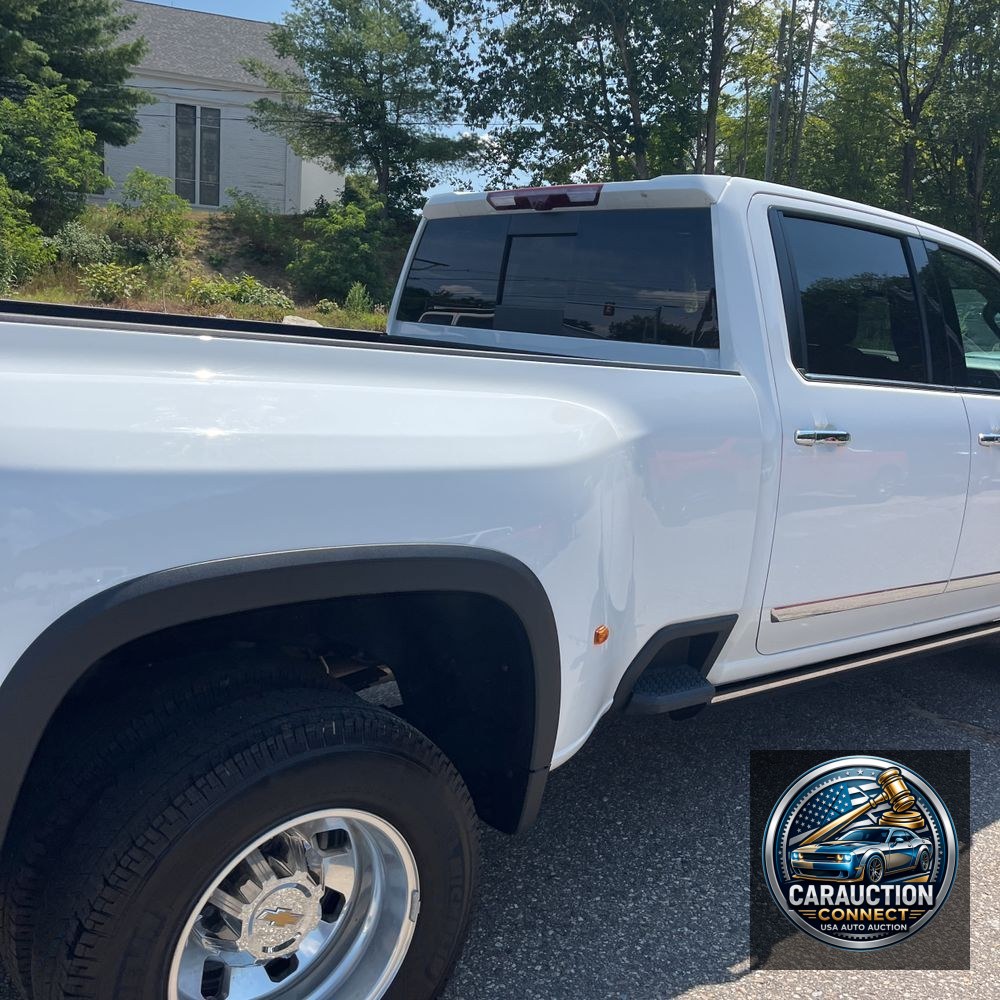 2024 Chevrolet Silverado 3500HD High Country