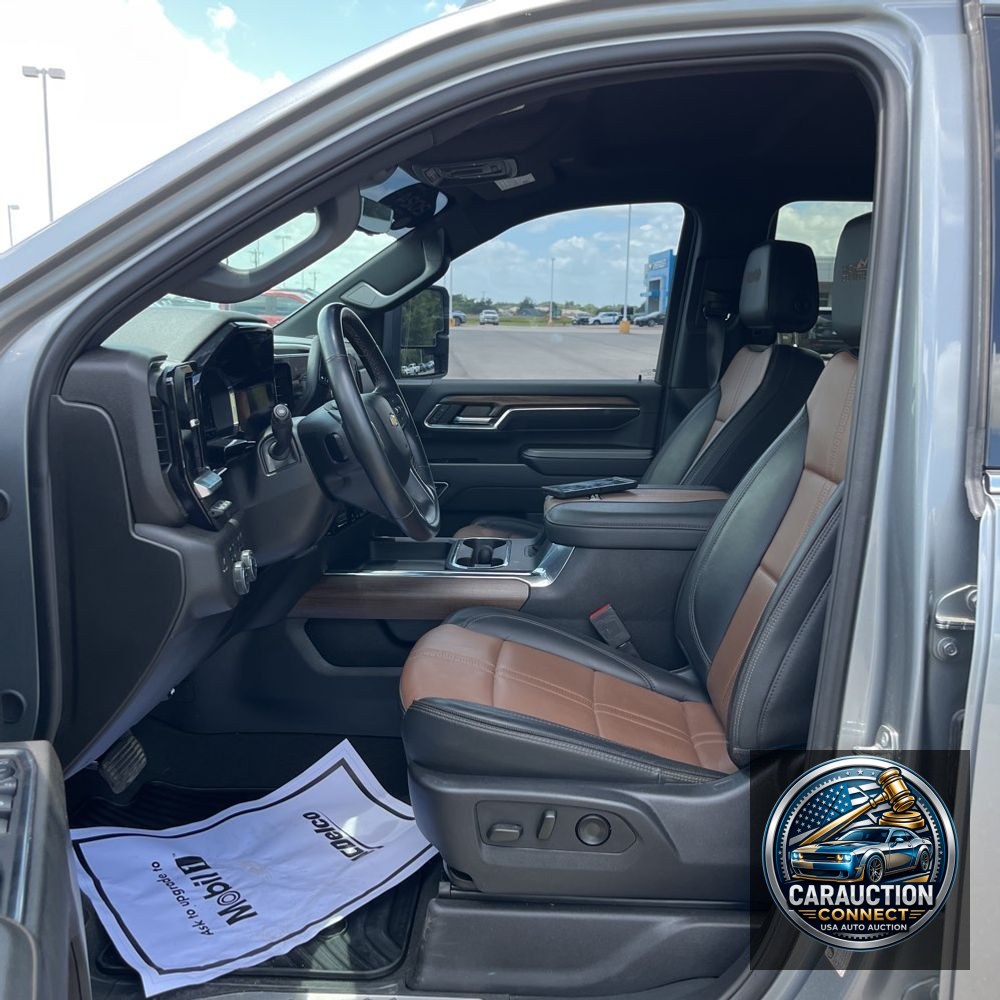 2024 Chevrolet Silverado 3500HD High Country