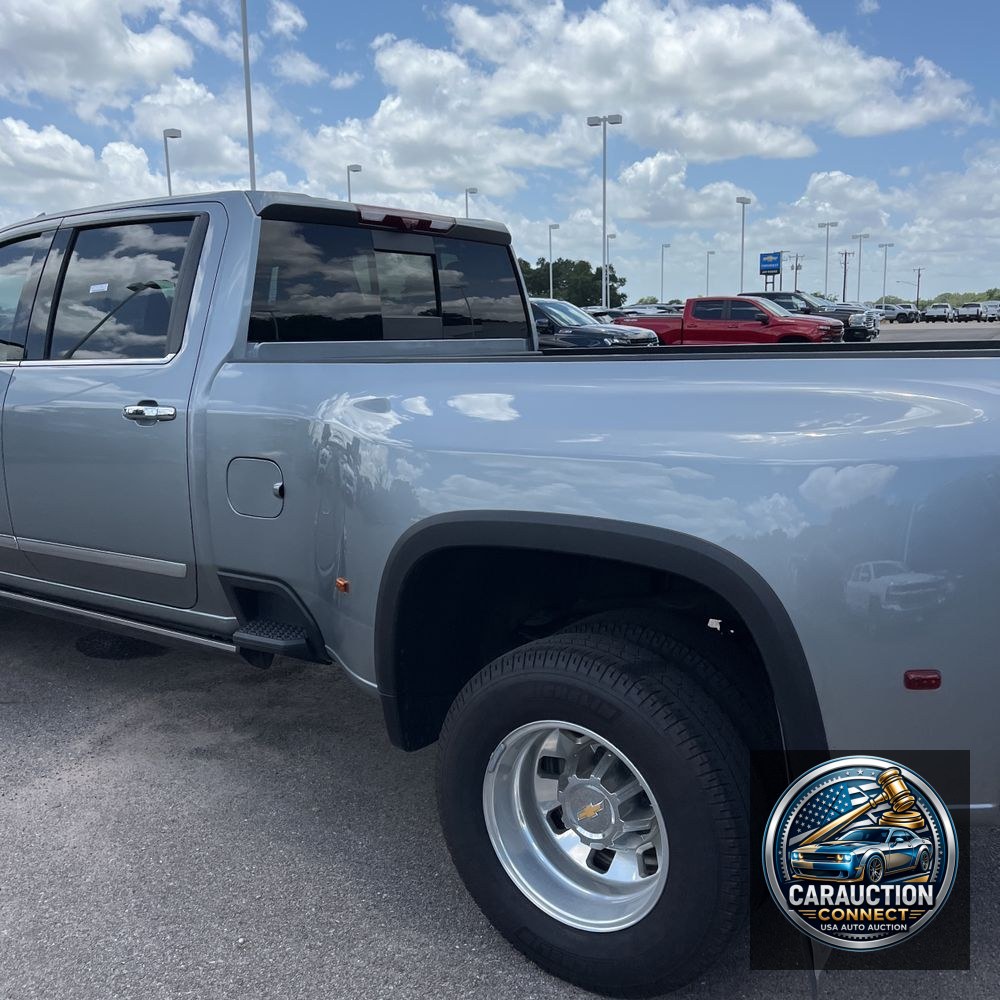 2024 Chevrolet Silverado 3500HD High Country