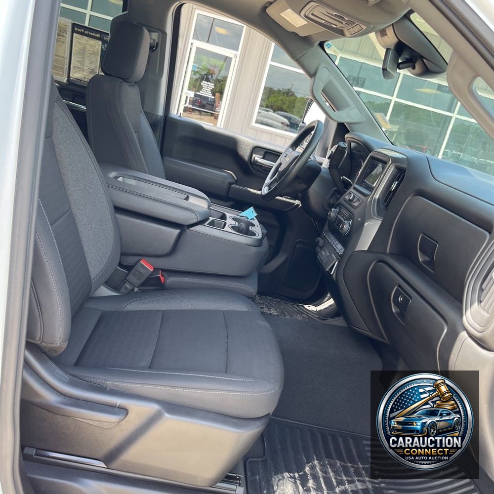 2024 Chevrolet Silverado 2500HD Custom