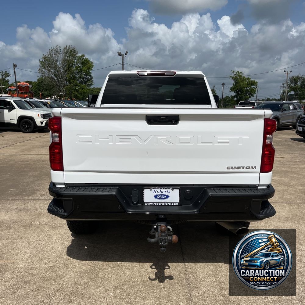 2024 Chevrolet Silverado 2500HD Custom