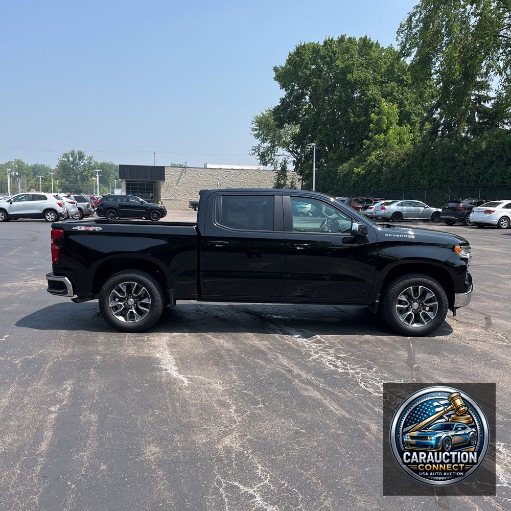 2025 Chevrolet Silverado 1500 LT