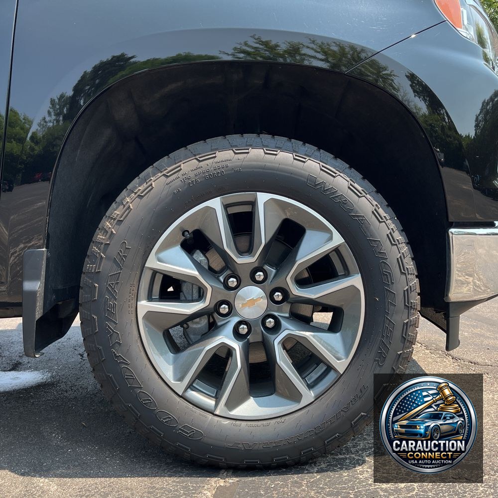 2025 Chevrolet Silverado 1500 LT