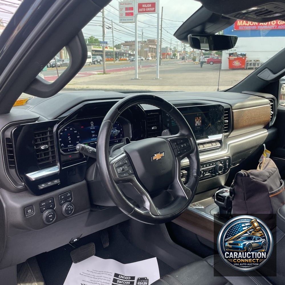 2023 Chevrolet Silverado 1500 High Country