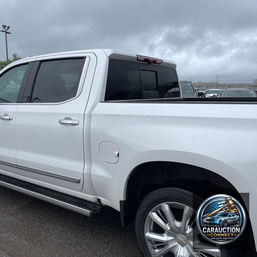 2022 Chevrolet Silverado 1500 High Country