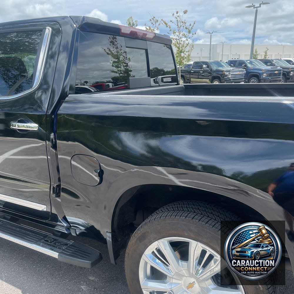 2023 Chevrolet Silverado 1500 High Country