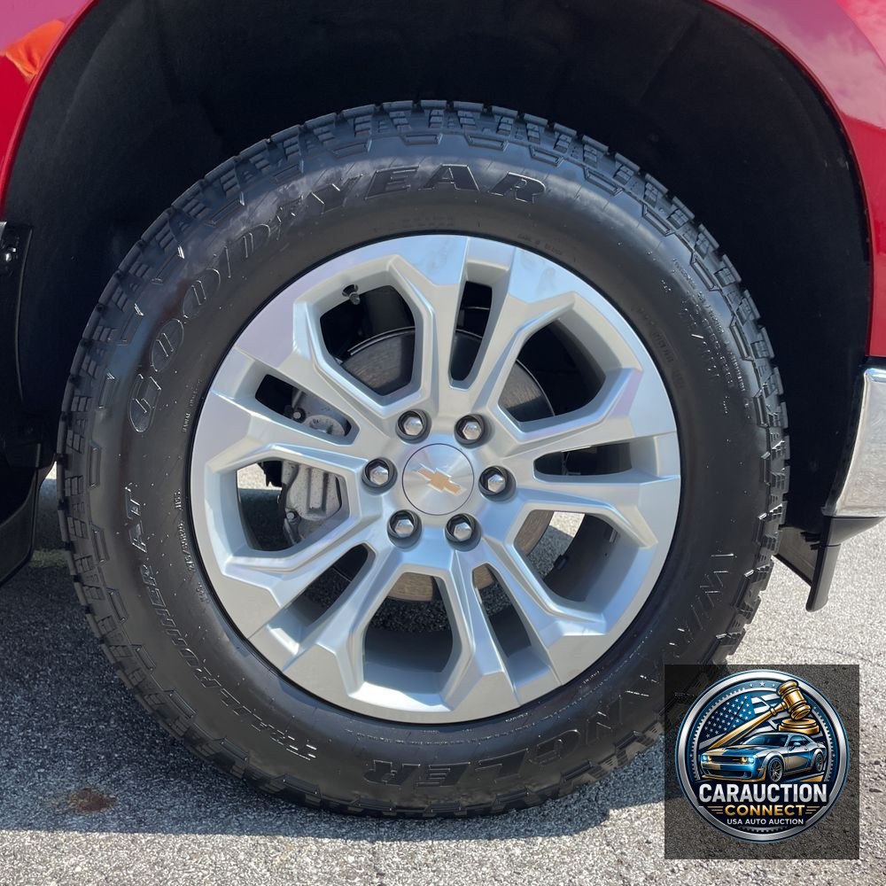 2025 Chevrolet Silverado 1500 LTZ