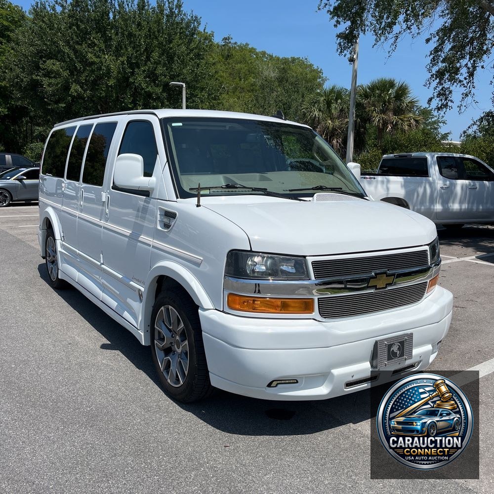 2022 Chevrolet Express 2500