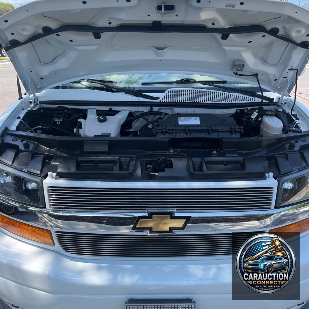 2022 Chevrolet Express 2500