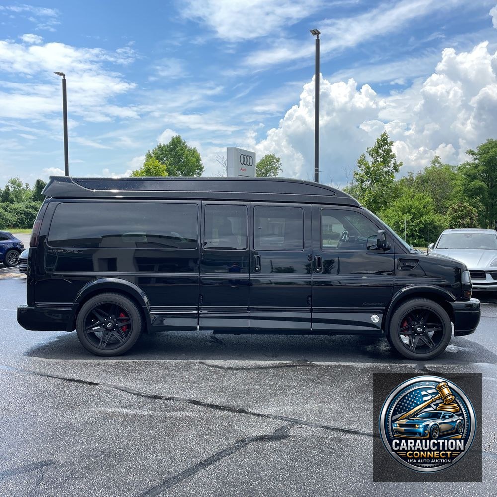 2023 Chevrolet Express 2500