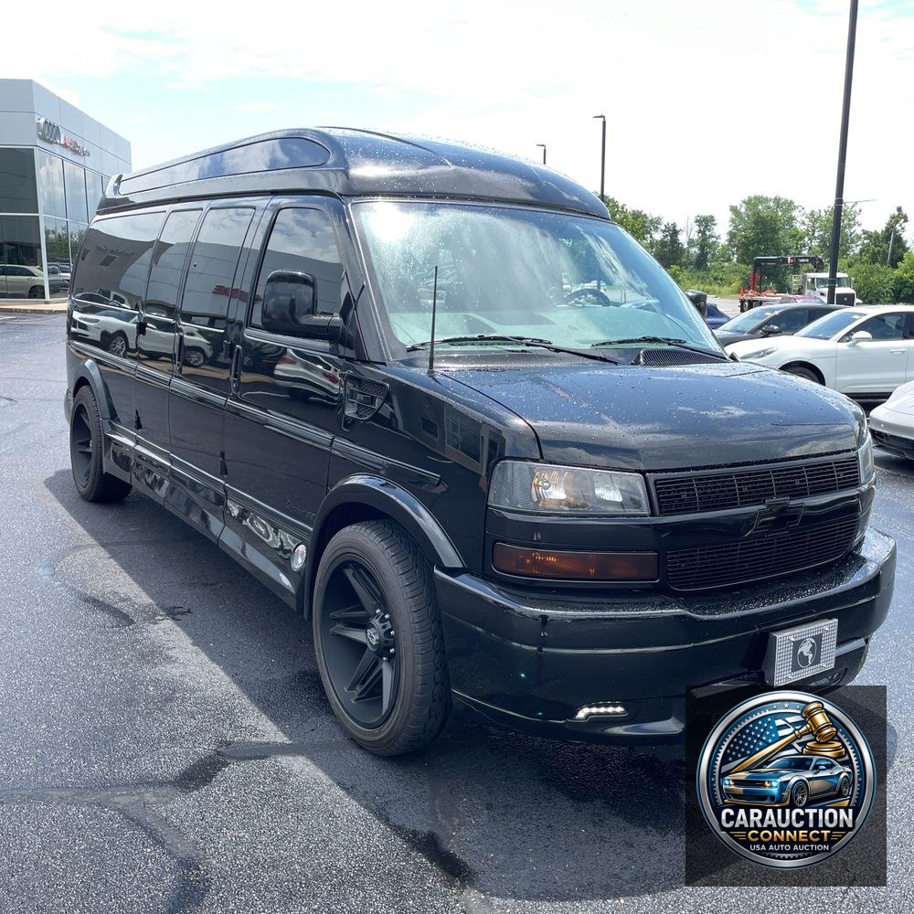 2023 Chevrolet Express 2500
