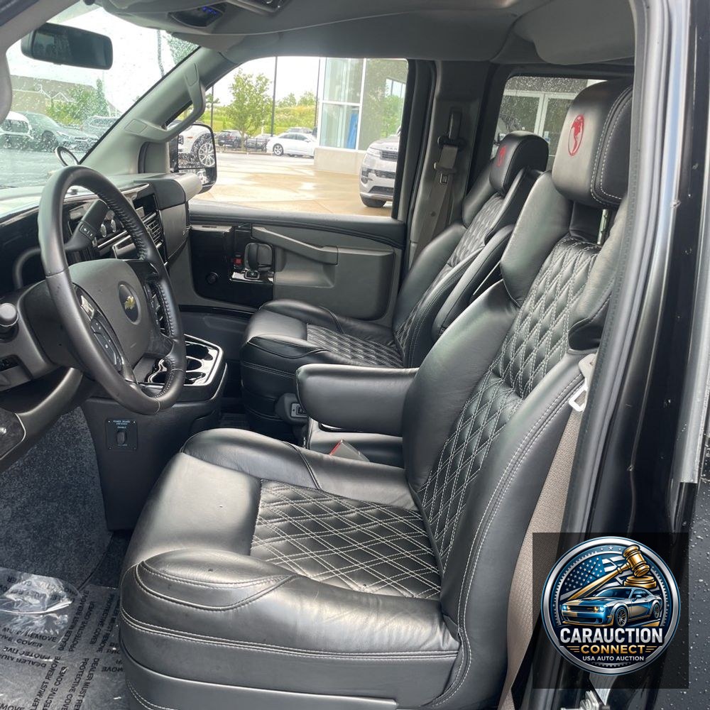 2023 Chevrolet Express 2500