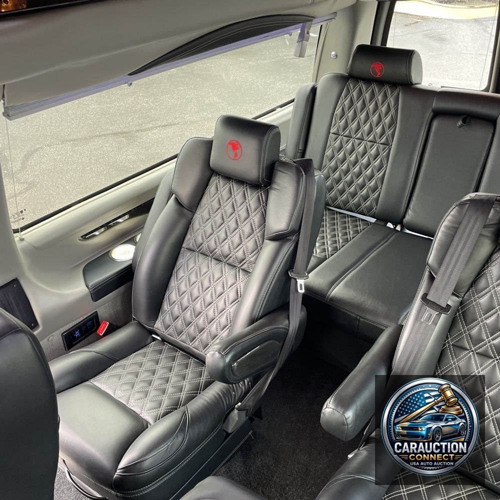 2023 Chevrolet Express 2500