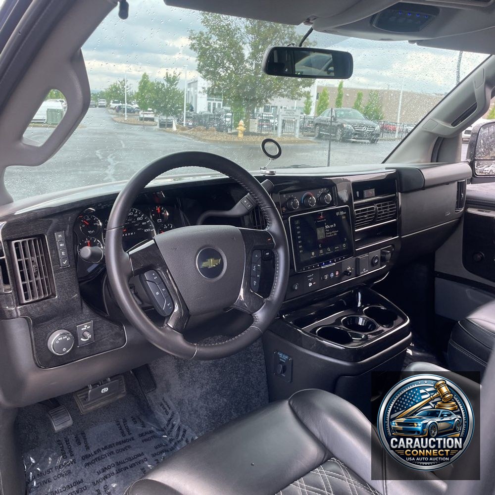2023 Chevrolet Express 2500